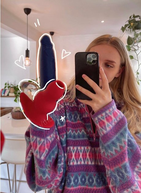 thorrifree pornstar nude images