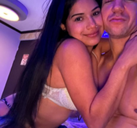 Travelvids Xyz model nudes pic