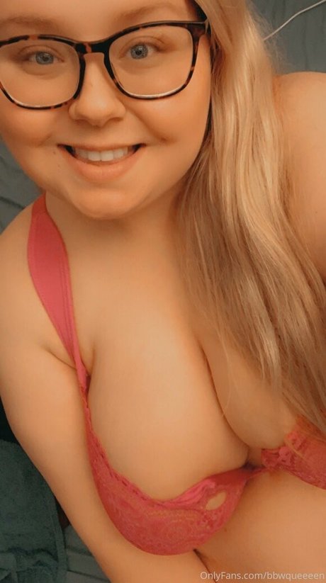 bbwqueeeen model erotic pics