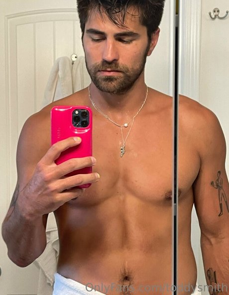 toddysmith exclusive model pic