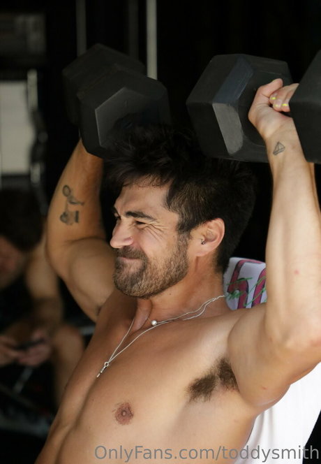 toddysmith model free pics