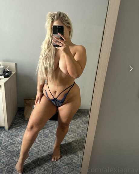 Alexia Gray star best photo