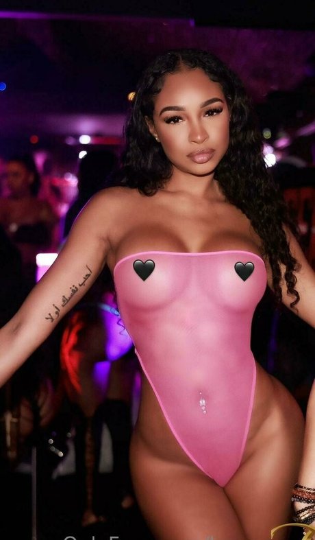 bremaeee pornstar nude images