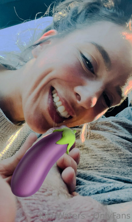 kikiwaters high quality actress gallery