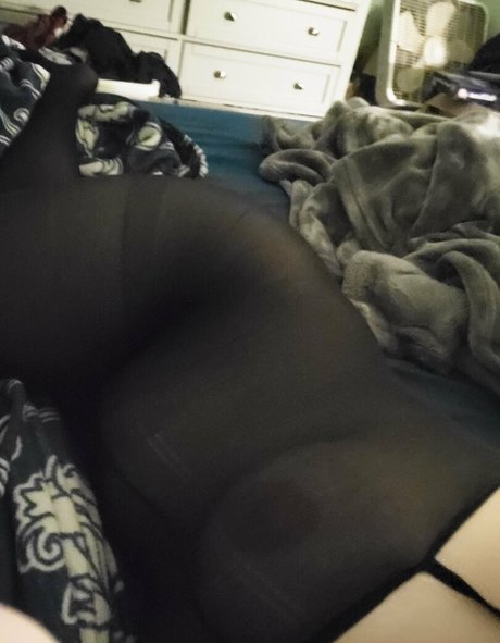 marriedmilfmallori star sex photo