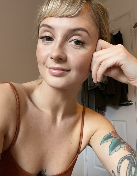 Daisy Lane star sex pic