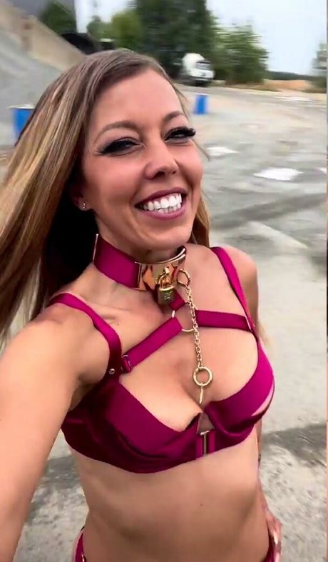 Linda Krieger Mock adult model img