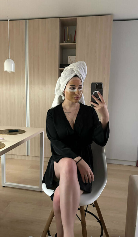 mia vixen star nude archive