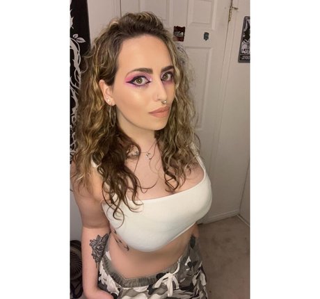 DaniLou porn star archive