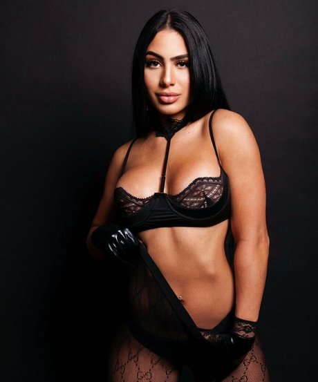 emxuncut star beautiful galleries