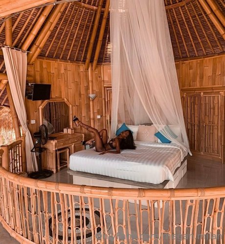 Megan Milan model pretty pictures