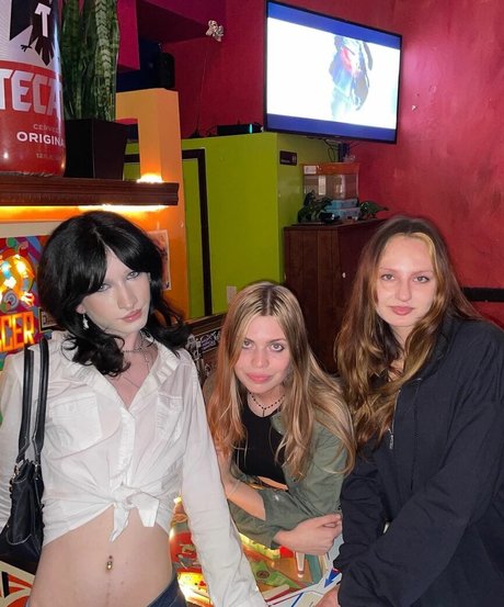 Cherry Darling porn model galleries