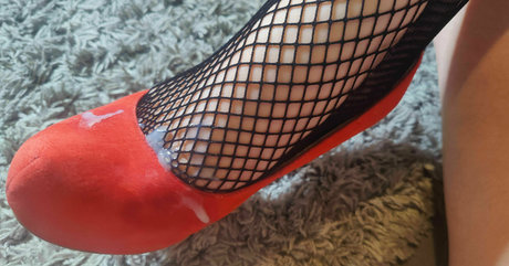 kayties feet pretty model pics