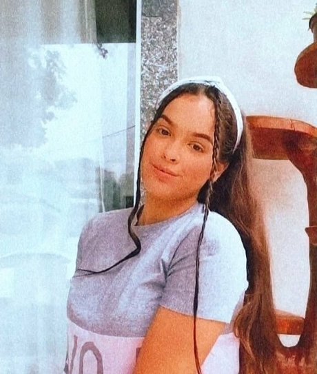 Izabelly Linhares star porn pic