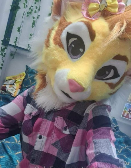 thatyellowkitty actress images