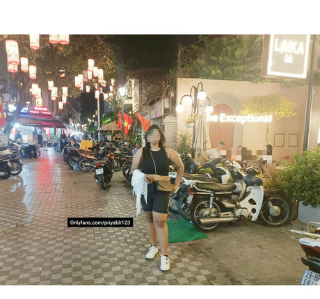 priyablr123 beautiful pornstar photo