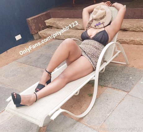 priyablr123 model art archive