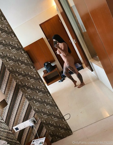 reneegracie adult model pic