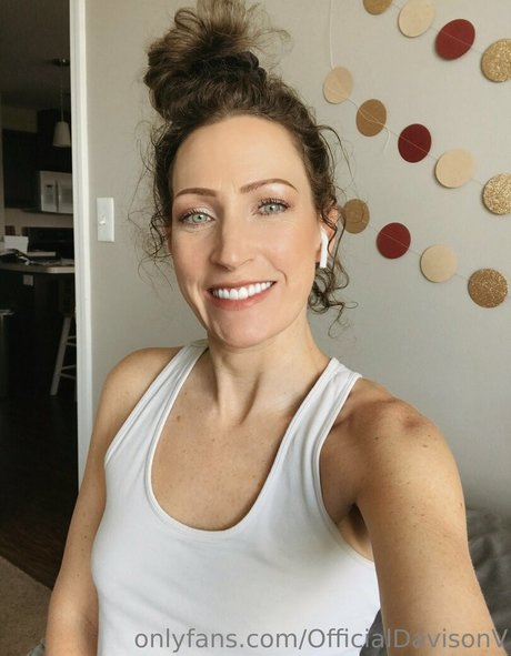 officialdavisonv naked pornstar archive