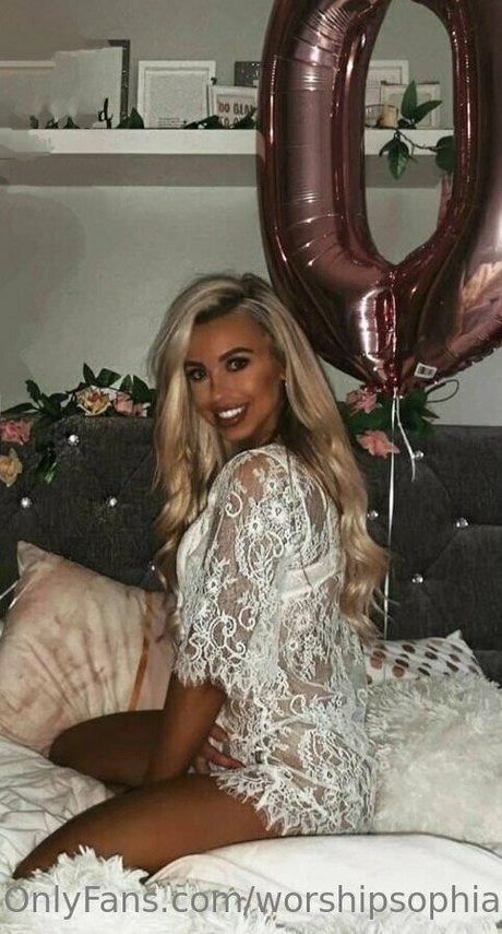 worshipsophia top model img