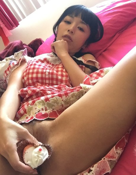 maricahase model free pics