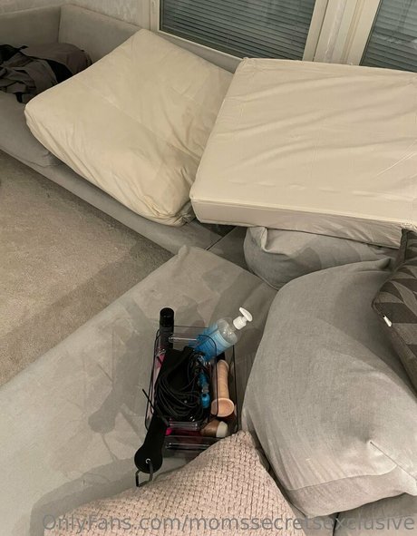 momssecretsfree model adult photos