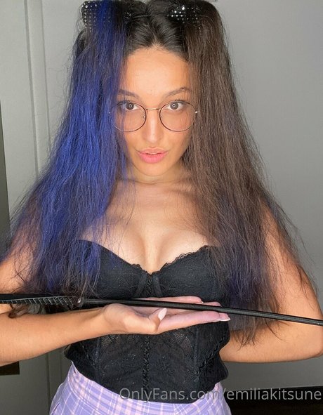 onlyemiliaa sexy pornstar pic