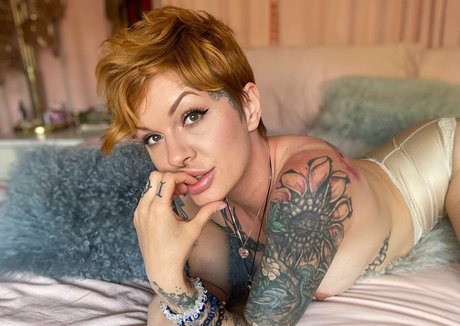 thedannygoldexperience nude star pictures