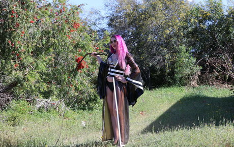 ayaqueenil naked star pic