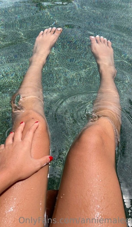 anniemalee naked star gallery