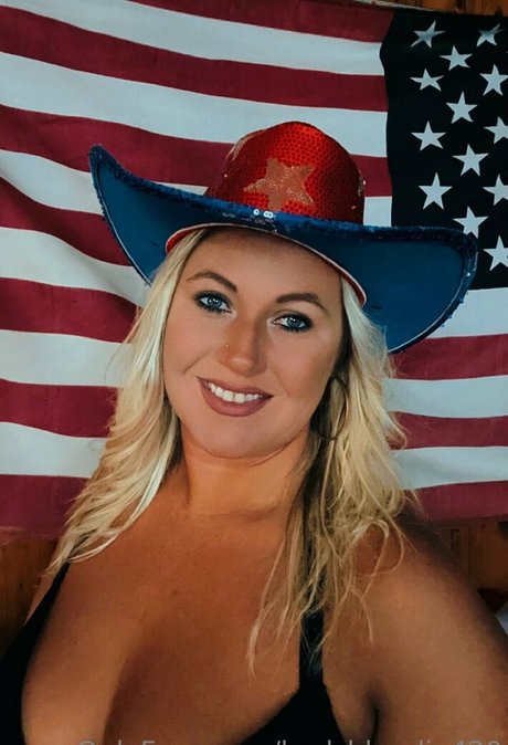 bad blondie33 beautiful model archive