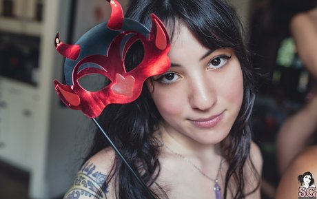 Mataro model nude image