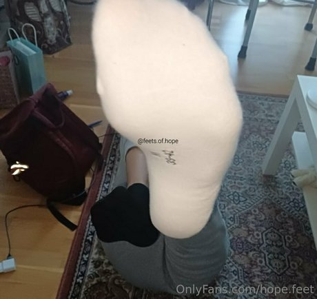 hope feet erotic star galleries