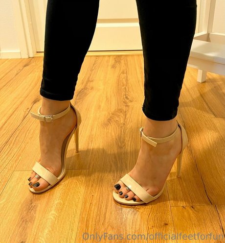 officialfeetforfun adult actress images