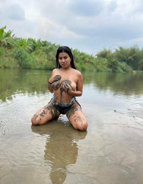 Anahikathlen top model pic