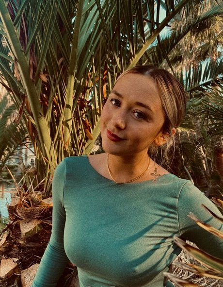 lolahale xo sex actress images