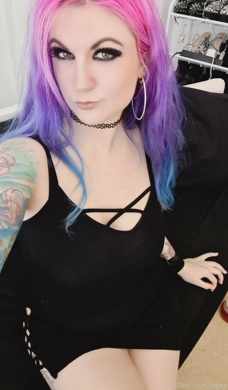 rogue naked model image