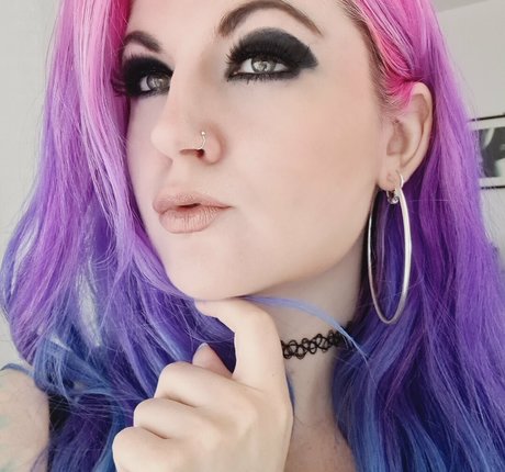 rogue model xxx photos