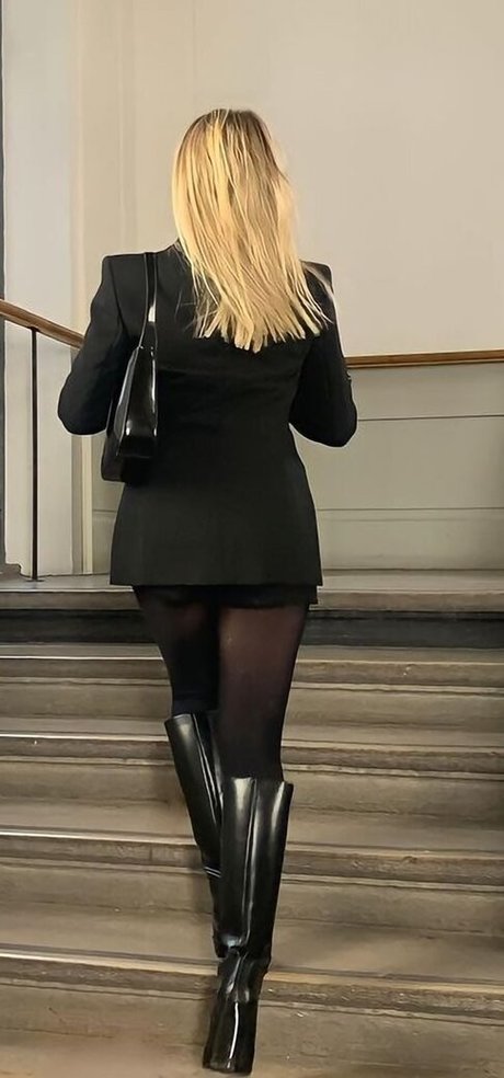 Romane Salvetti model beautiful galleries