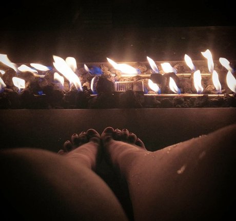 Aureylian model naked image