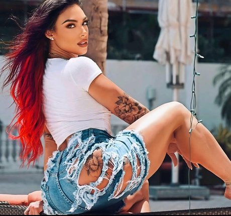 Kayla Rossi nudes model pic