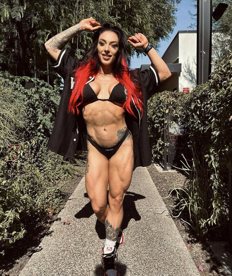 Kayla Rossi model beautiful image