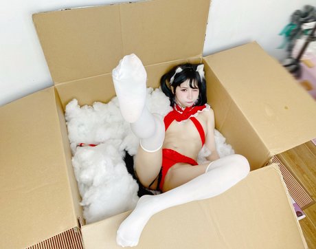 Joyce Poring erotic star pictures