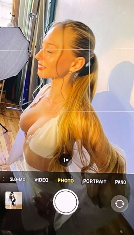 sophia ilysm exclusive star picture