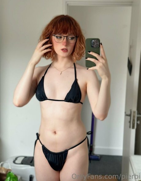 pierbi model nude images