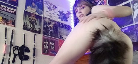 kittvixsin model image