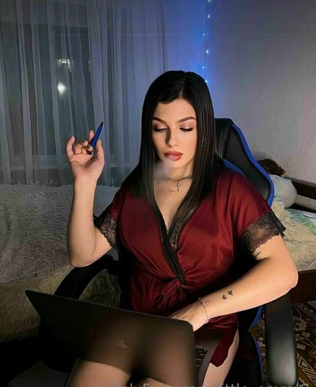 little emmy1 perfect model picture