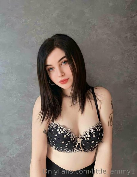 little emmy1 exclusive model photos