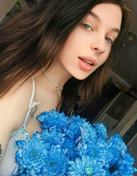 little emmy1 star top archive