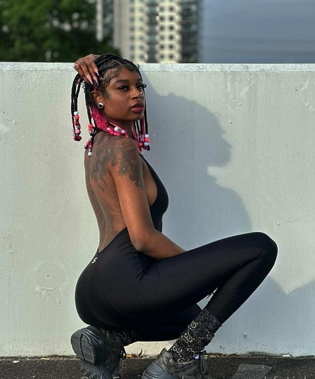 yungyannahfetish hot actress gallery